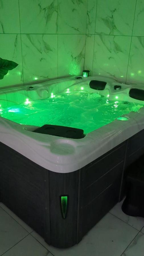 Spa Nessa Saint-Andiol Extérieur photo