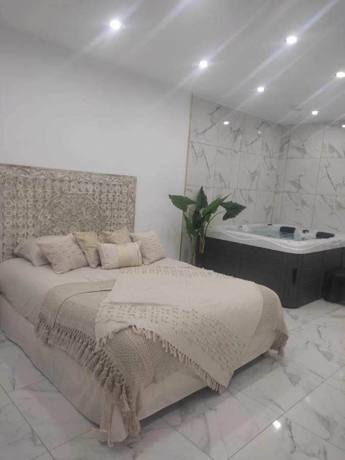 Spa Nessa Saint-Andiol Extérieur photo